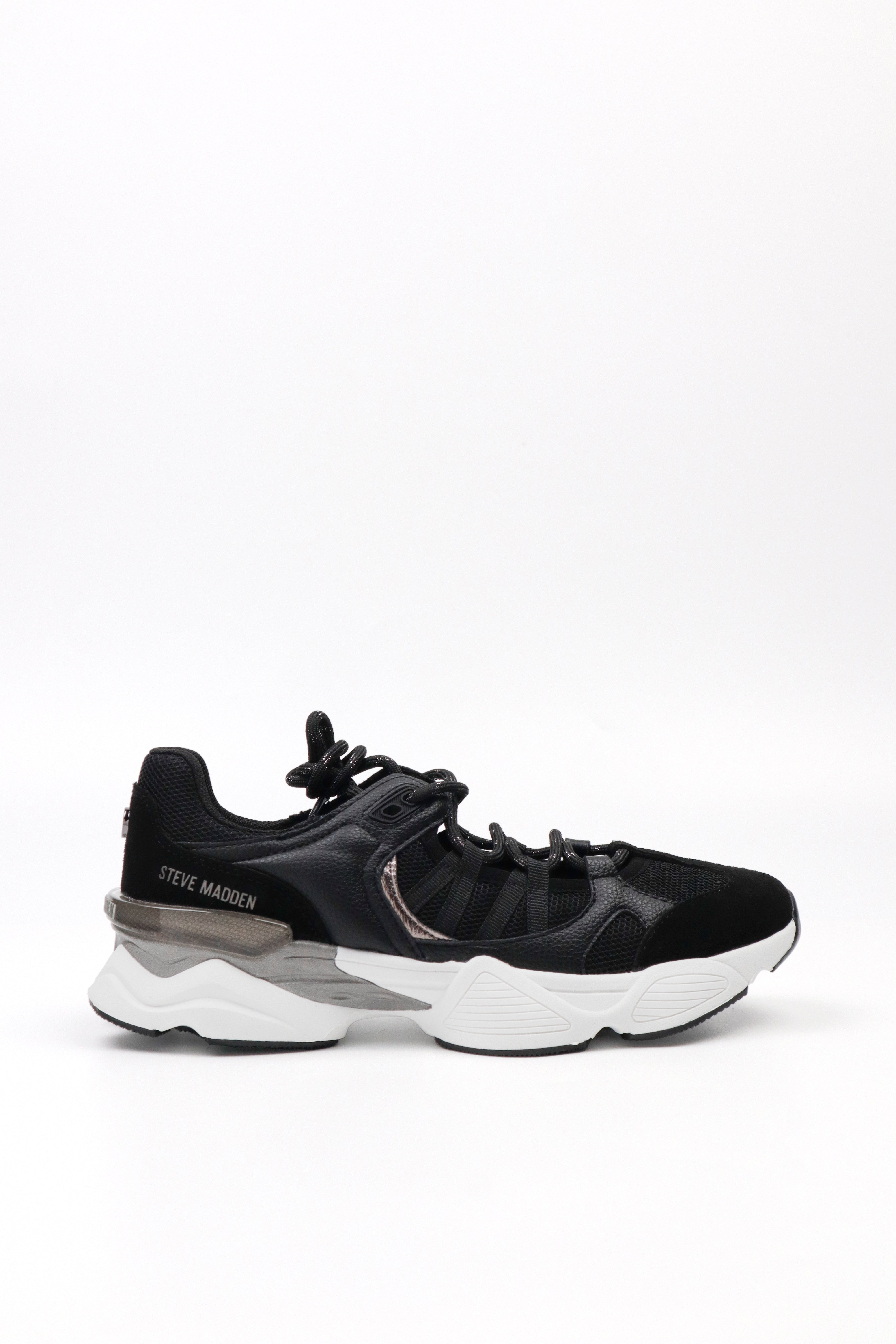 SKYBOX BLACK/WHITE SNEAKERS