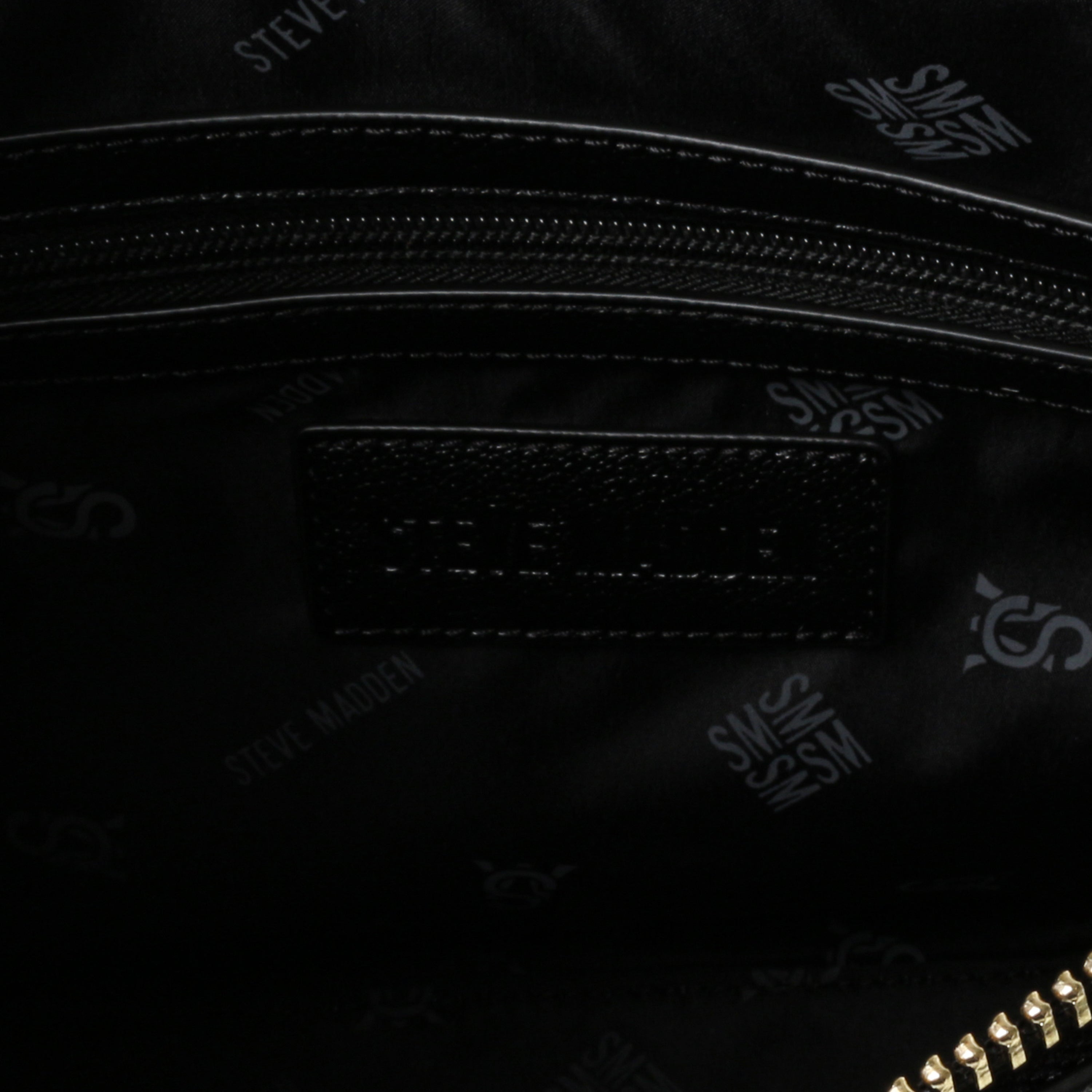 BKALIES BLACK CROSSBODY BAG- Hover Image