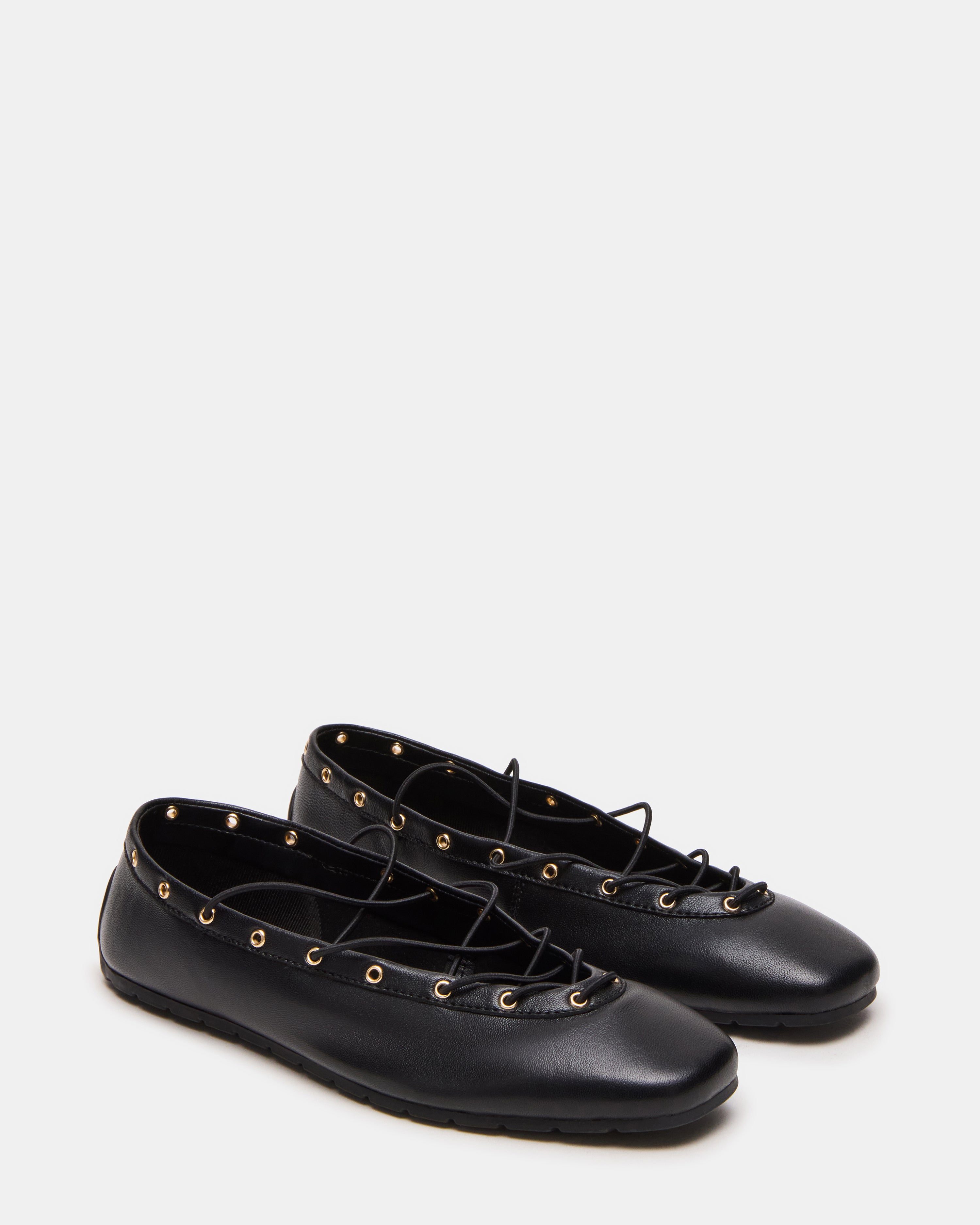 POINTE BLACK LEATHER FLATS