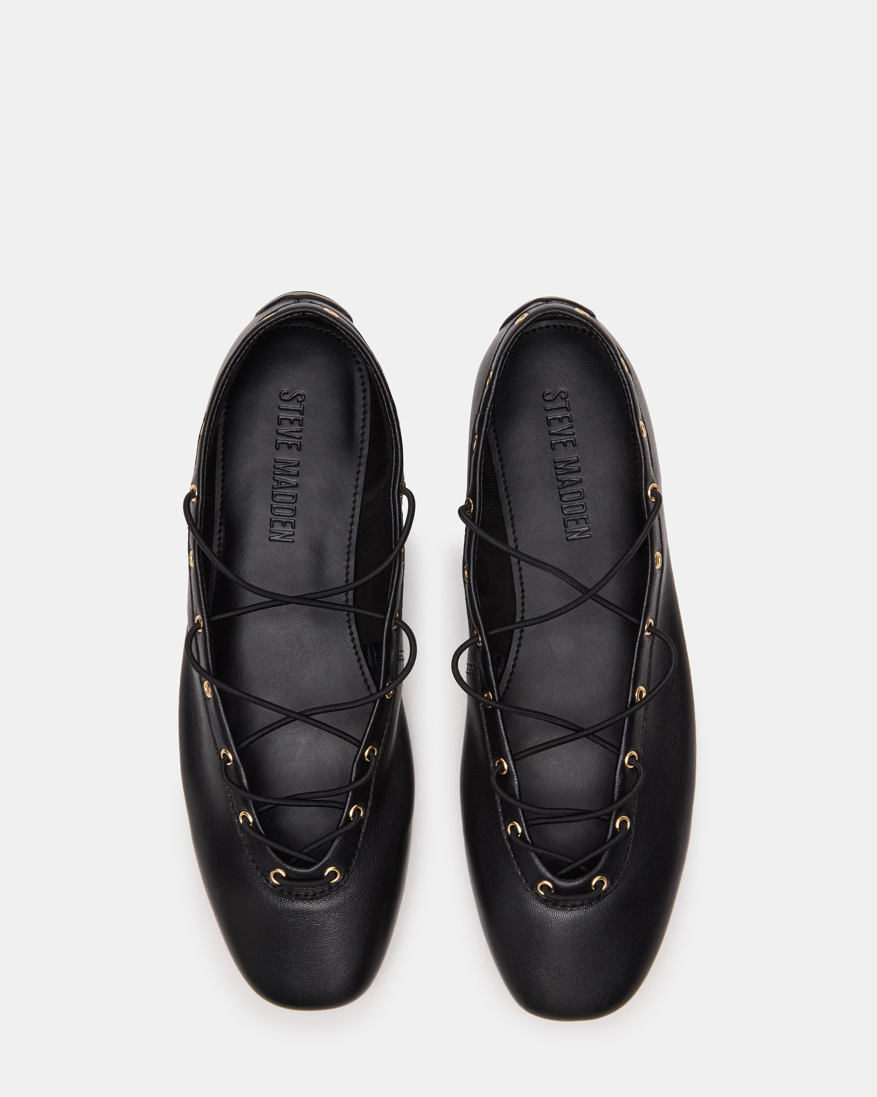 POINTE BLACK LEATHER FLATS