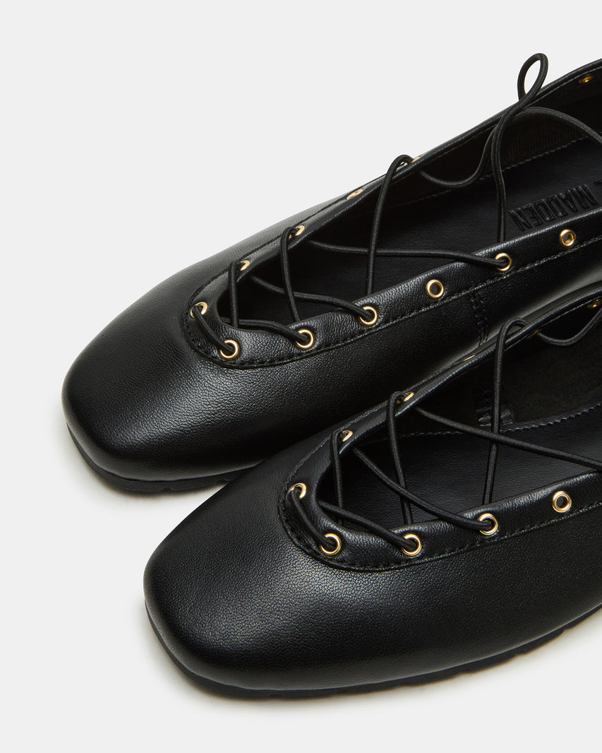 POINTE BLACK LEATHER FLATS