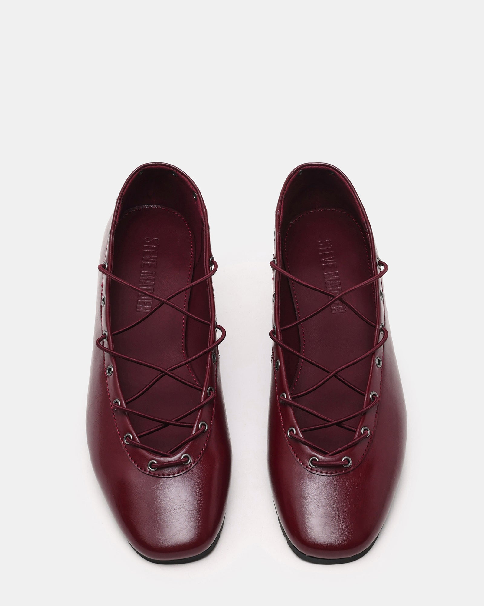 POINTE DK CHERRY LACQ LEATHER FLATS