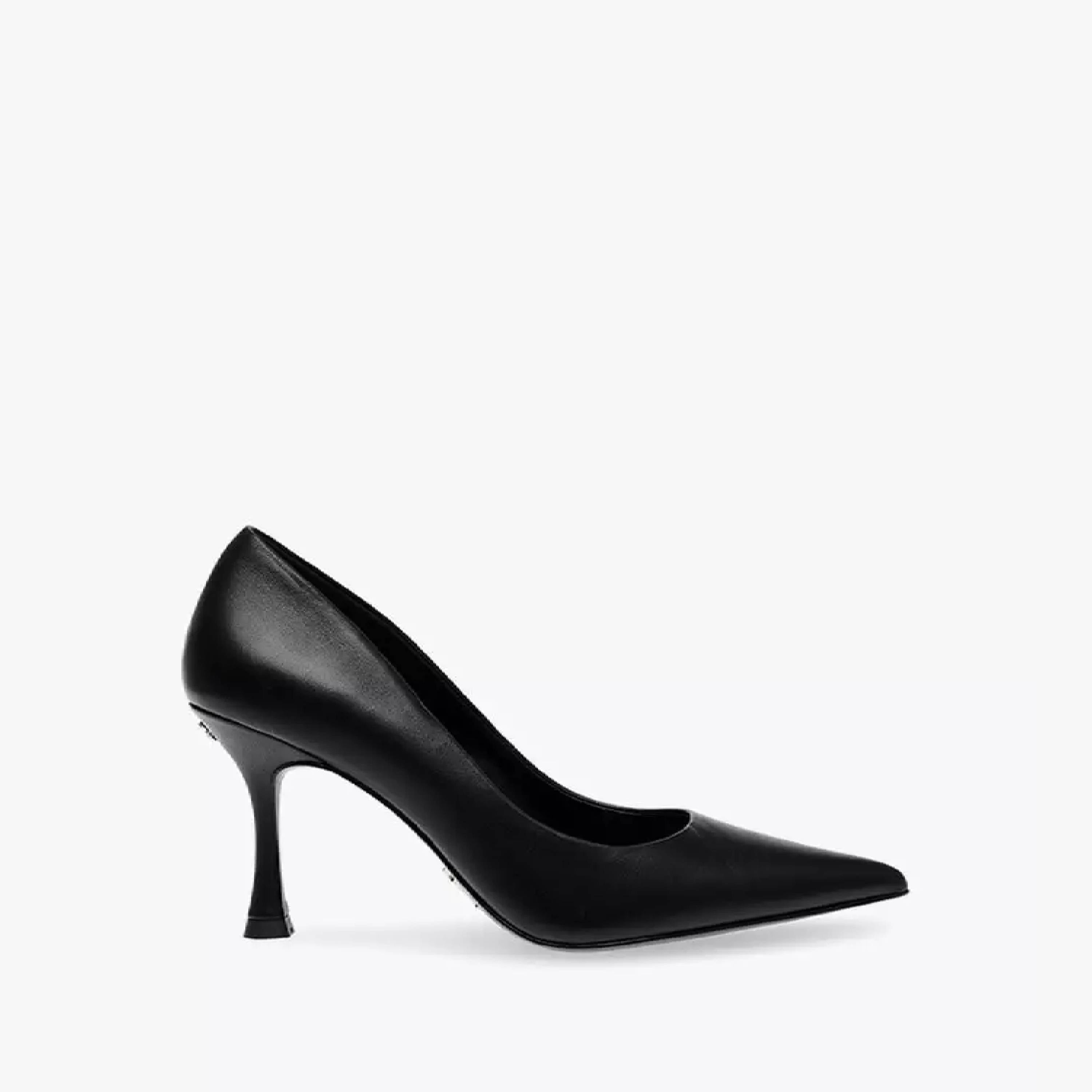 CAN-DO BLACK LEATHER HEELS